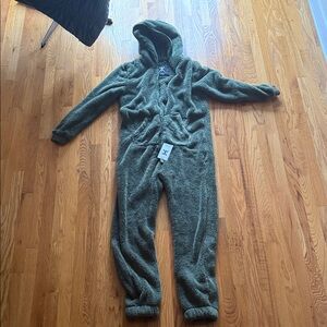 Cozy Green Hooded Onesie NWT - super comfortable